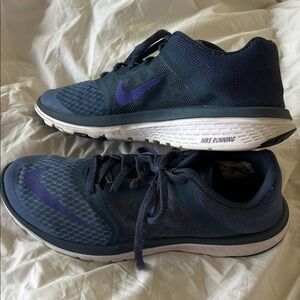 Nike Navy and Violet FS Lite Run 3 Sneakers